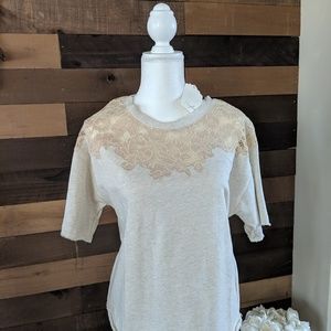 Nwt hyku lace detail sweatshirt size small
